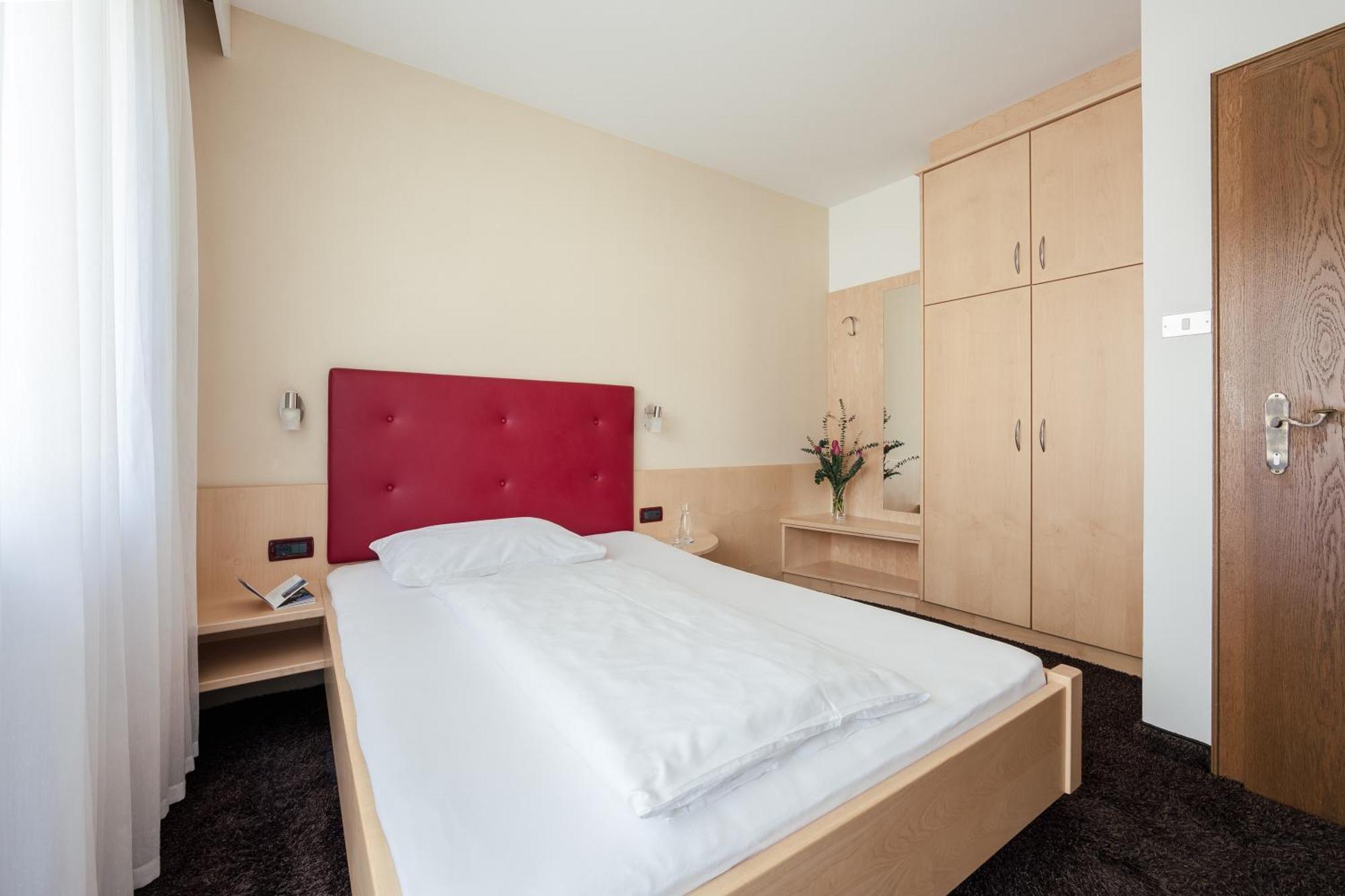 Hotel Garni Sirmian Meran Zewnętrze zdjęcie